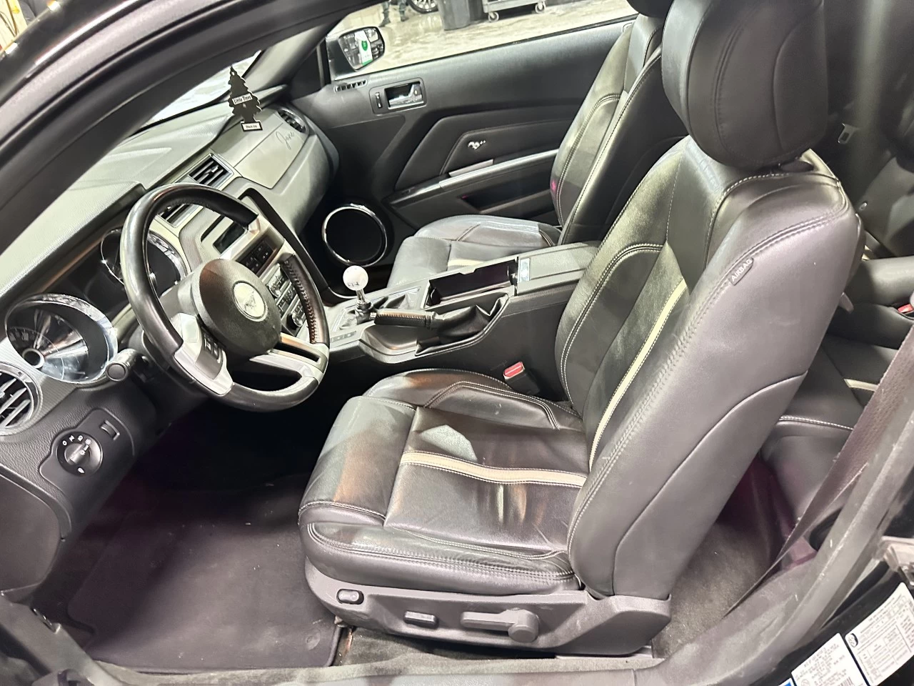 2014 Ford Mustang GT 5.0L TRÈS PROPRE Main Image