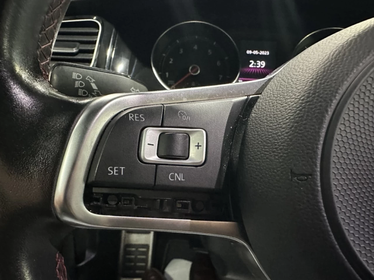 2018 Volkswagen Golf GTI AUTOBAHN DSG FULL CUIR TOIT NAV SEULEMENT 90 400KM Image principale