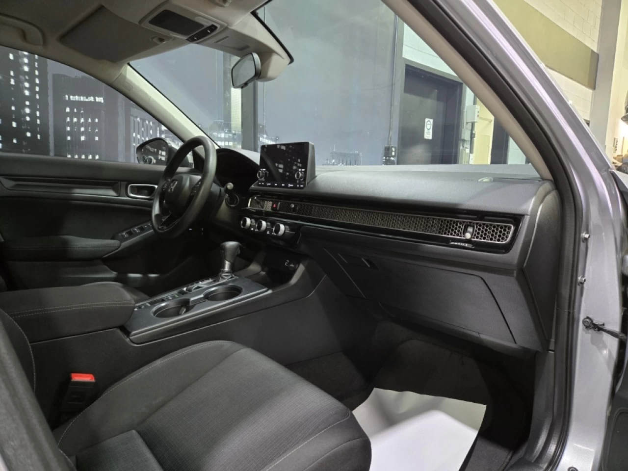 2022 Honda Civic Sedan LX CVT Main Image