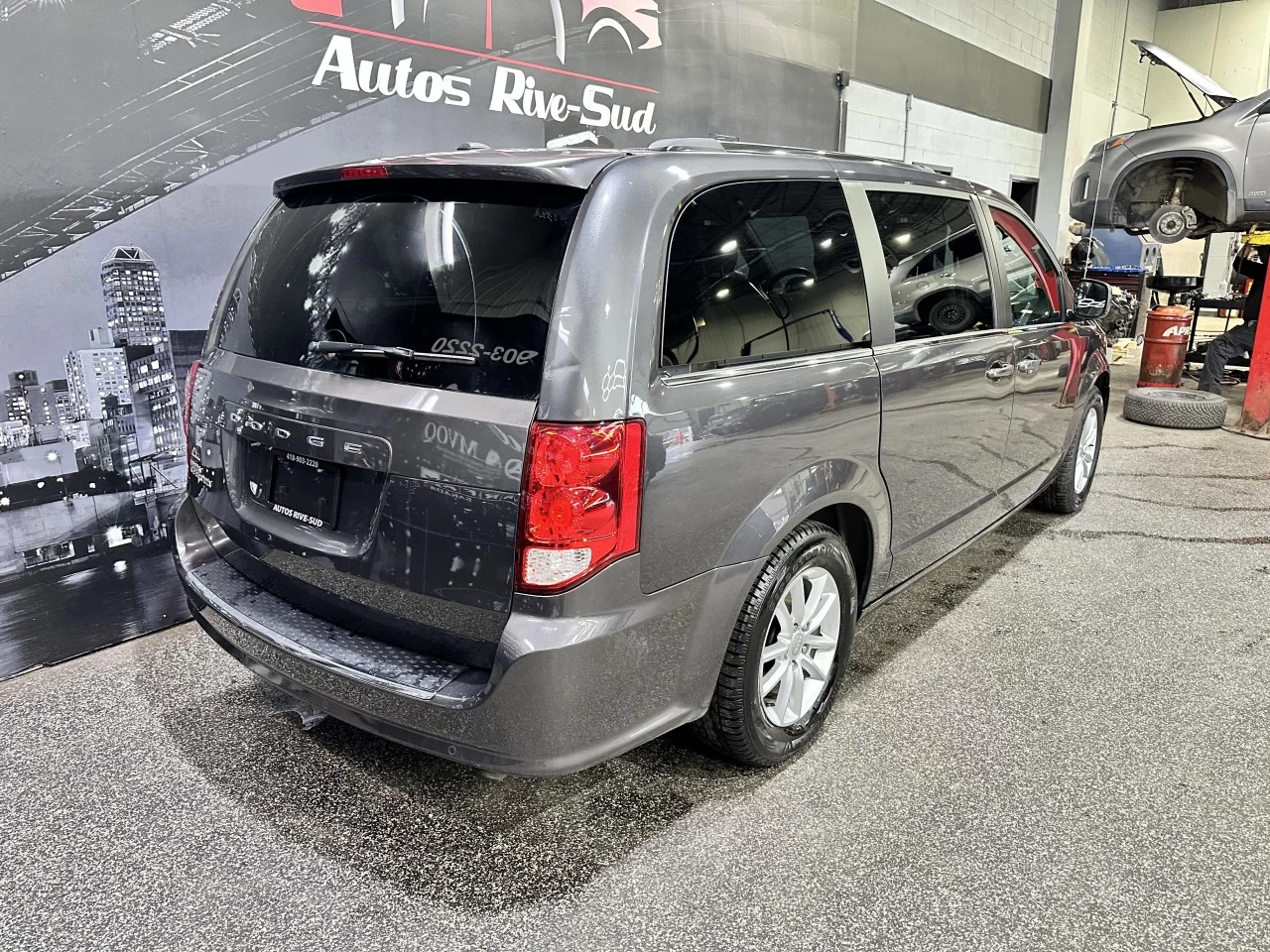 2020 Dodge Grand Caravan Premium Plus STOW N GO *DVD* Image principale