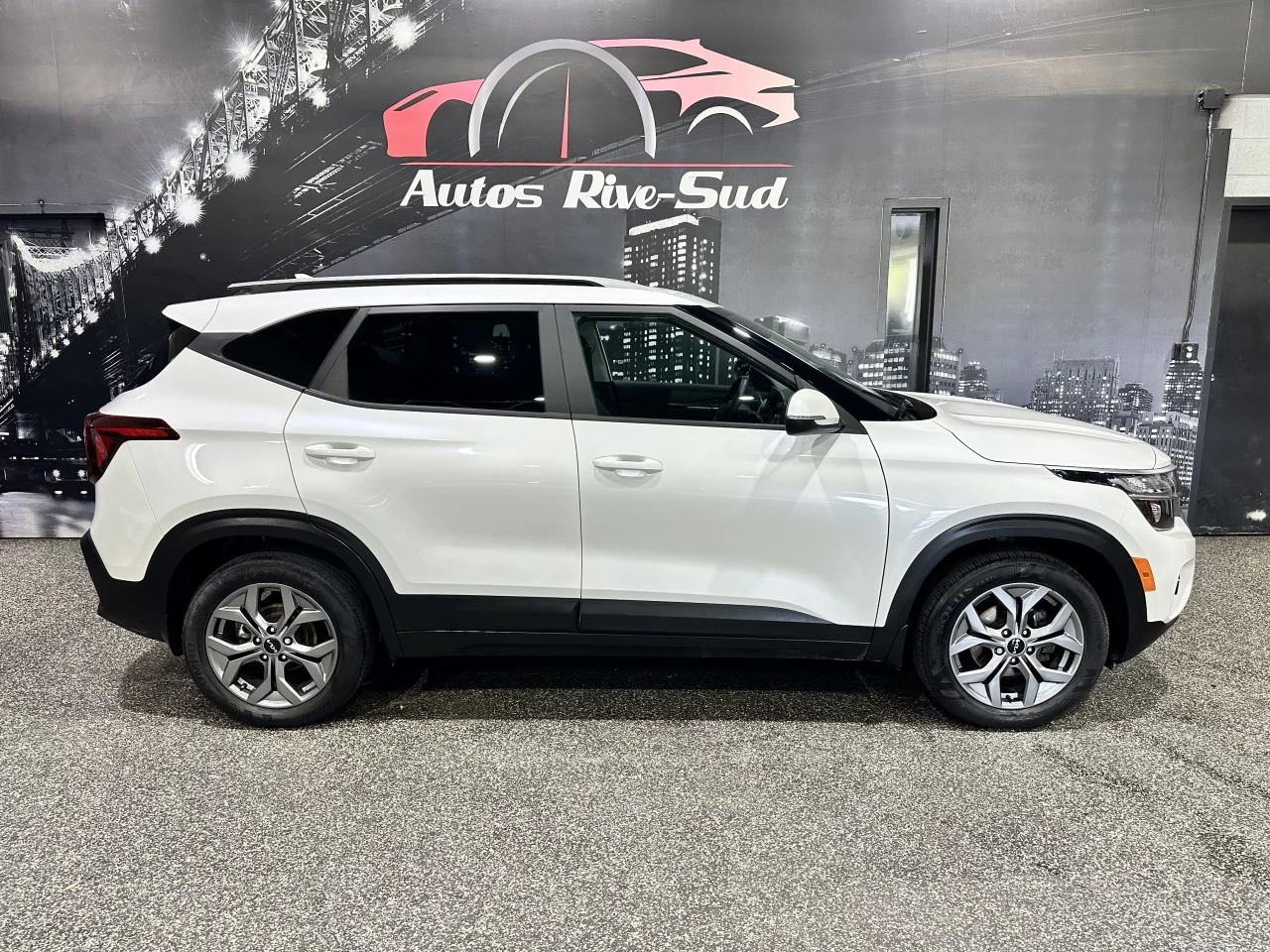 2024 Kia Seltos LX Impeccable Main Image