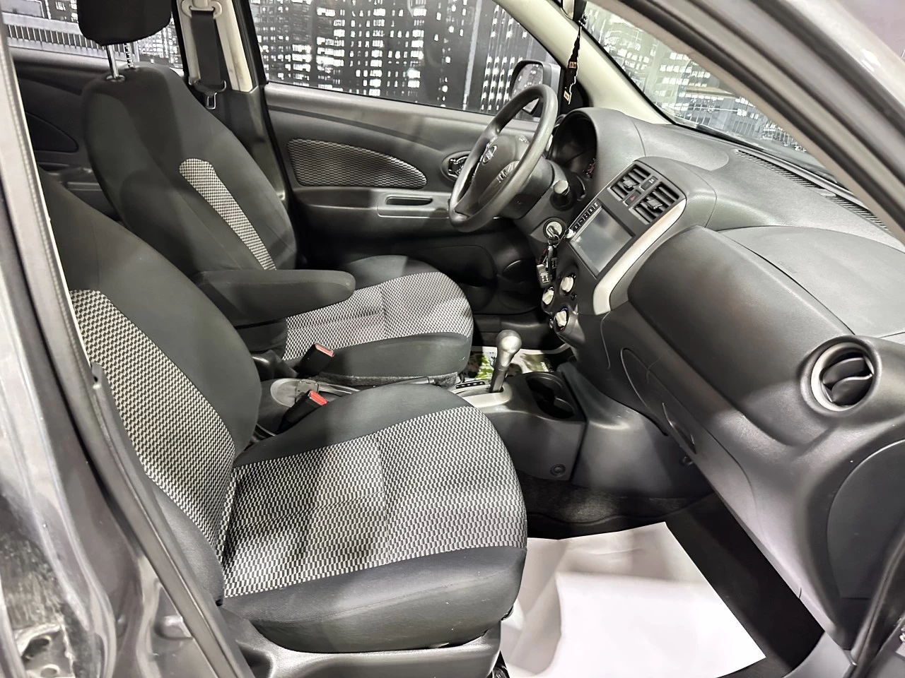 2019 Nissan Micra SV AUTOMATIQUE Main Image