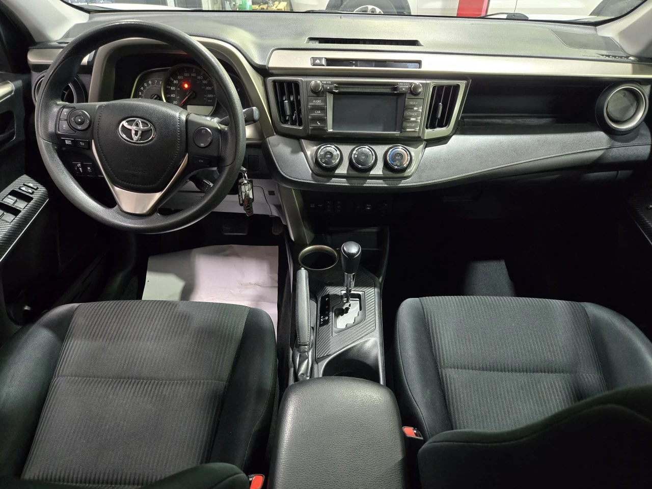 2015 Toyota RAV4 LE AWD TRÈS PROPRE Main Image