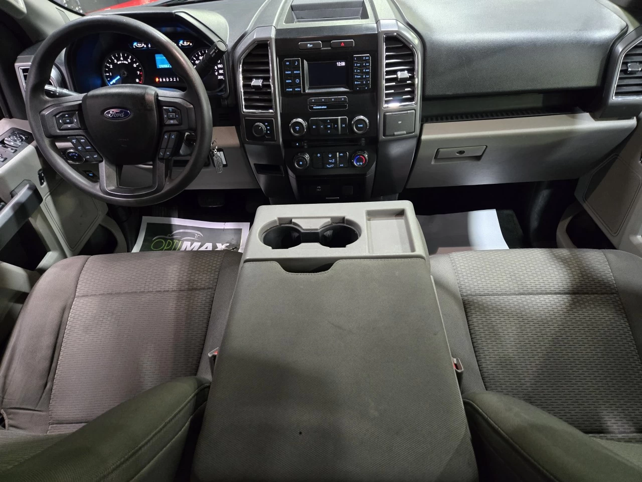 2016 Ford F-150 XLT *SUPERCREW* Main Image