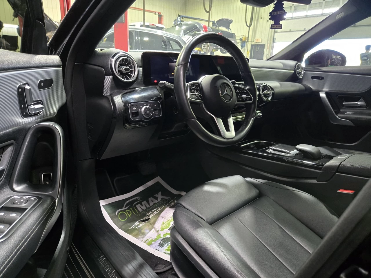 2021 Mercedes-Benz Classe A 220 4MATIC Main Image