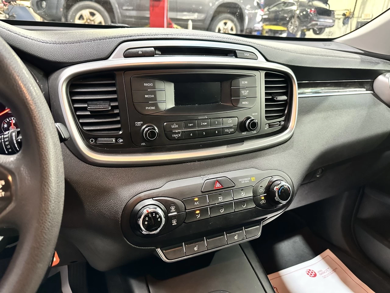 2017 Kia Sorento LX AWD Main Image