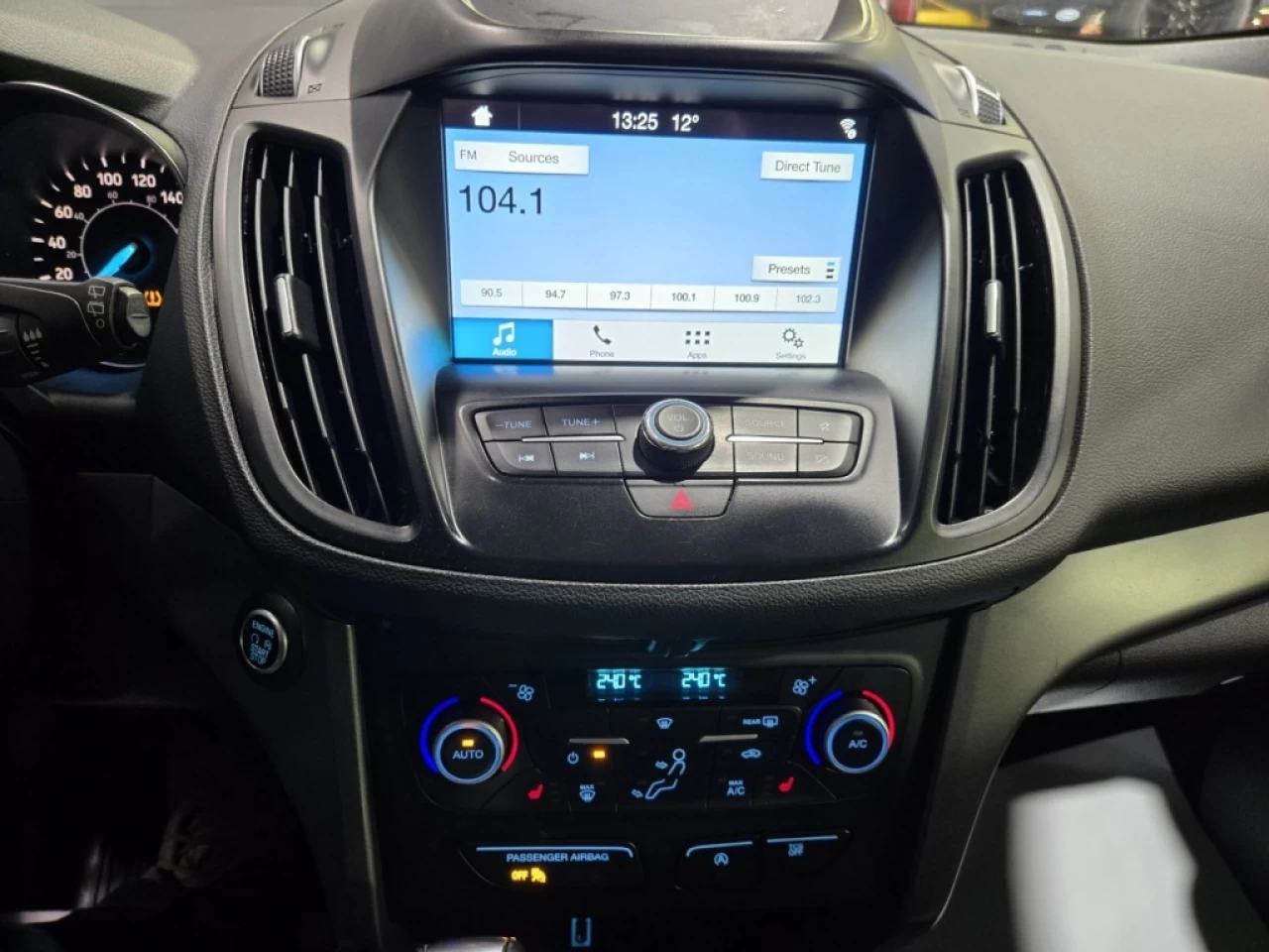 2019 Ford Escape SEL 4WD Main Image