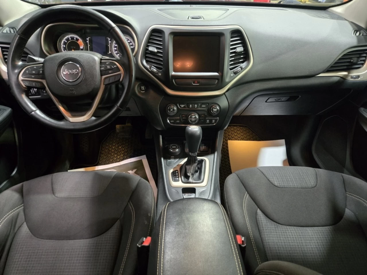 2016 Jeep Cherokee North V6 4X4 BAS KILO Image principale