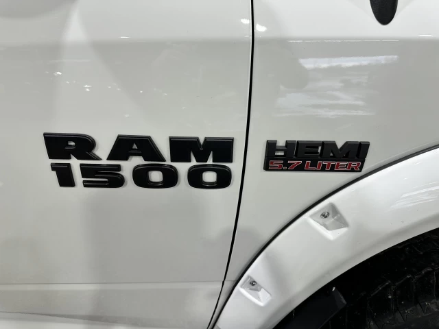 Ram 1500 Outdoorsman 4X4 5.7L 2017
