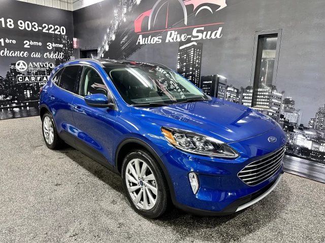 Ford Escape Titanium Hybrid AWD 2022