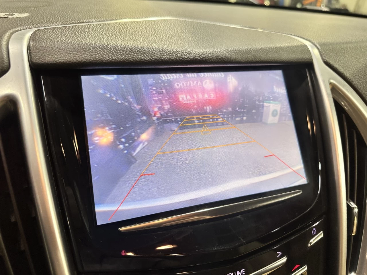 2015 Cadillac SRX Luxury AWD 3.6L Main Image