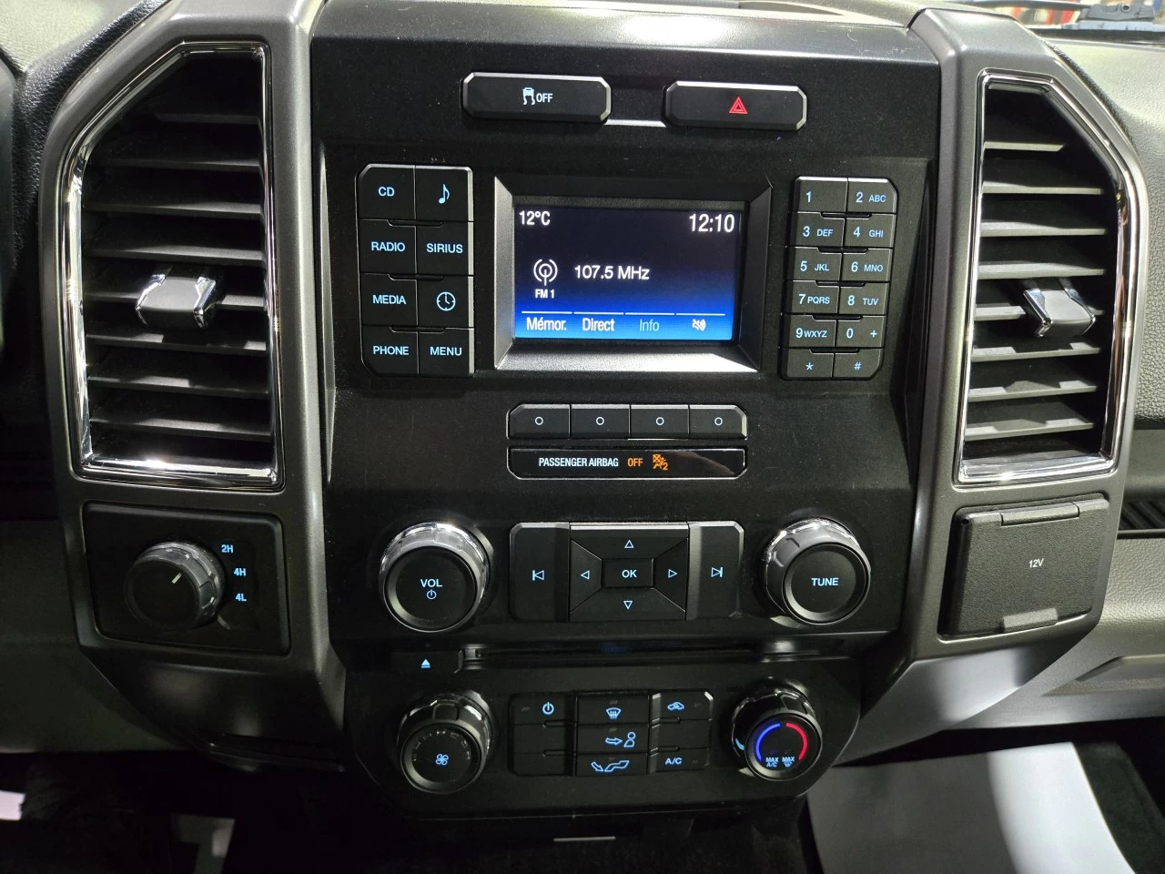 2016 Ford F-150 XLT *SUPERCREW* Main Image