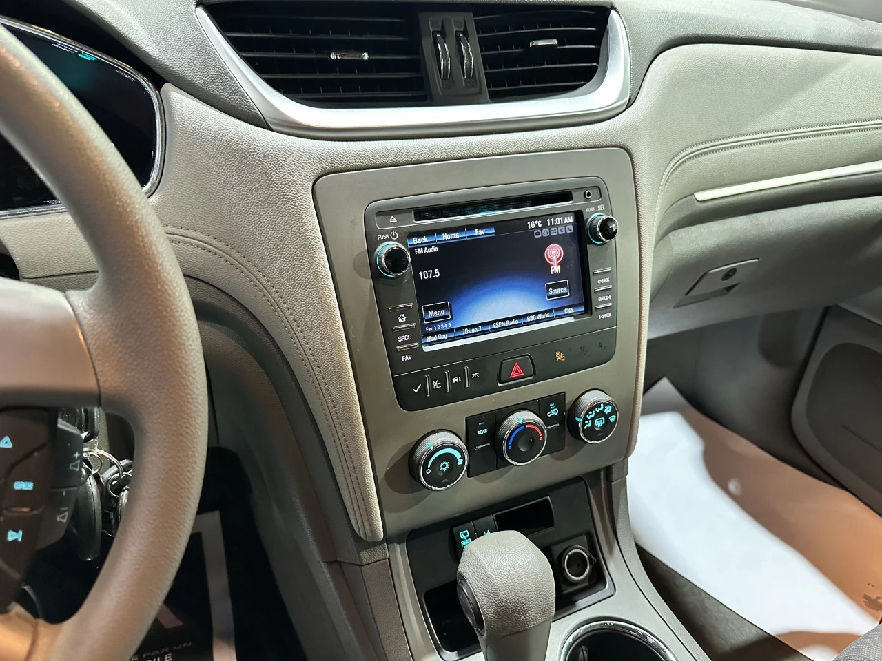 2016 Chevrolet Traverse LS *AWD* Main Image
