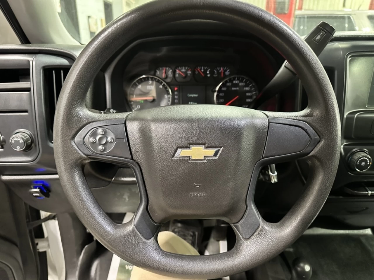 2018 Chevrolet Silverado 1500 5.3L 4X4 CREWCAB BOITE 6 1/2 Image principale