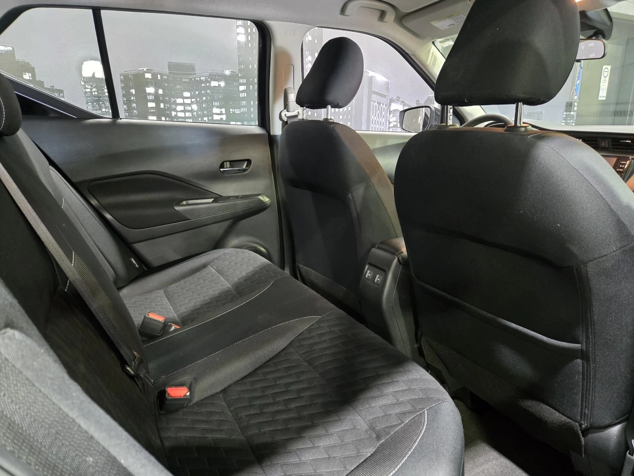 2022 Nissan Kicks SV Image principale