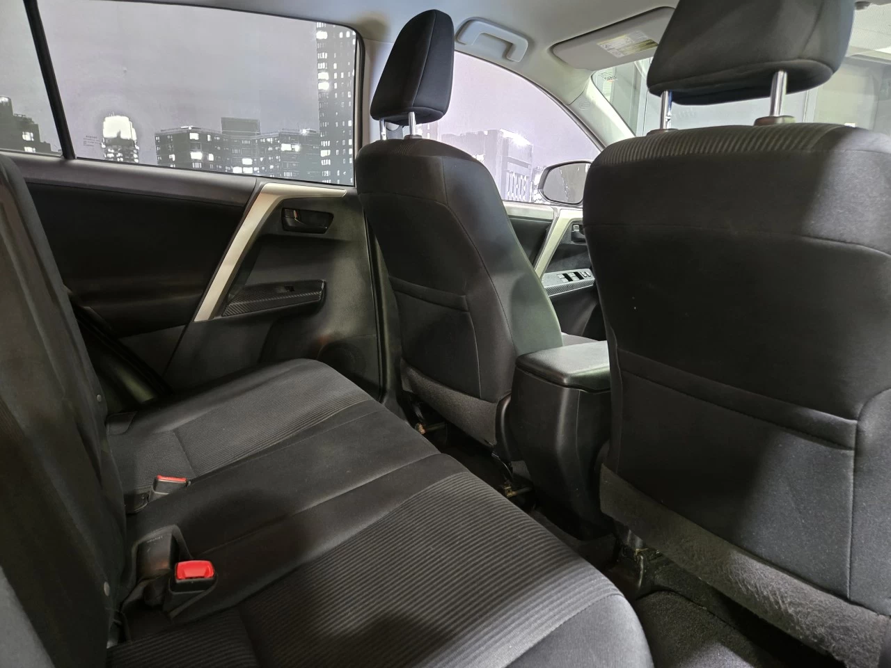 2015 Toyota RAV4 LE AWD TRÈS PROPRE Main Image