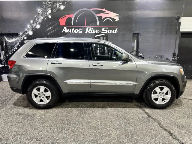 Jeep Grand Cherokee Laredo 4X4 2012
