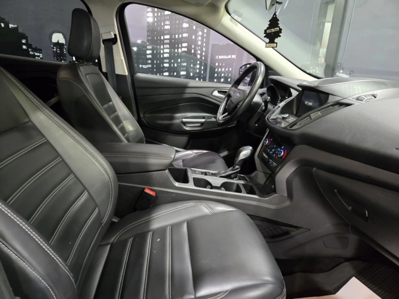 2019 Ford Escape SEL 4WD Main Image