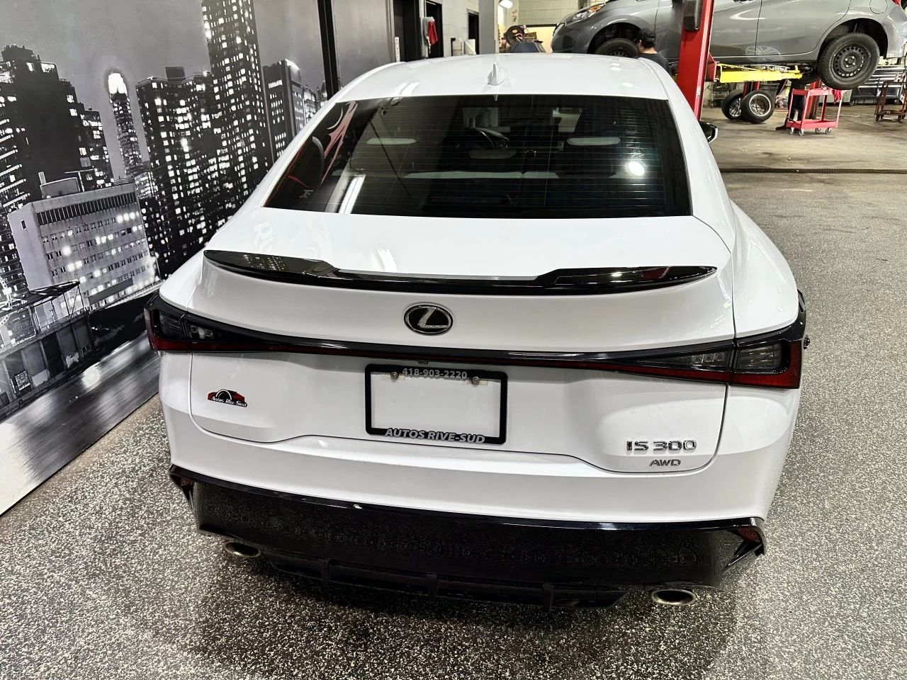 2022 Lexus IS IS 300 F SPORT Image principale