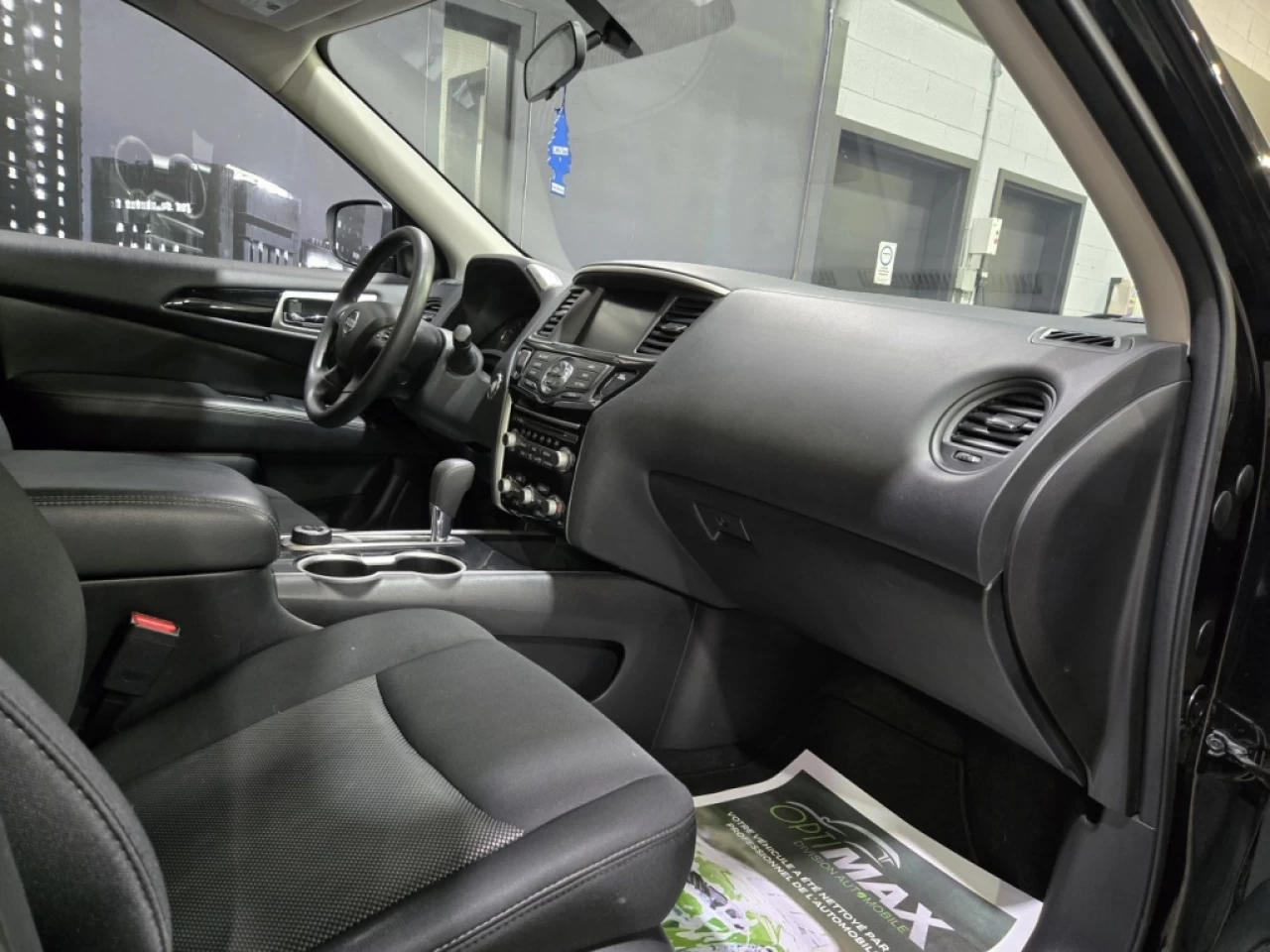 2020 Nissan Pathfinder 4x4 S Main Image