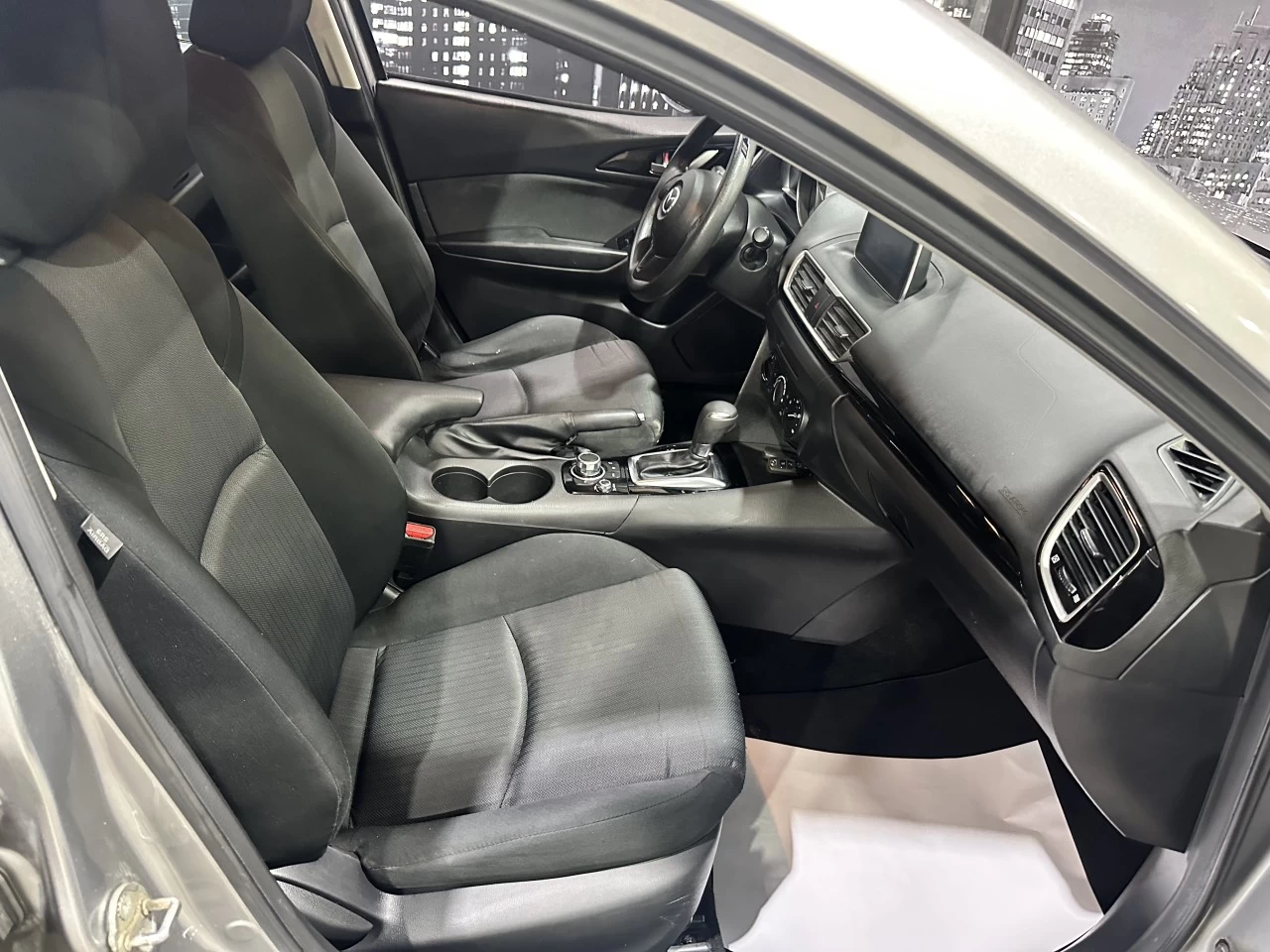 2016 Mazda 3 GX AUTOMATIQUE A/C BANC CHAUFF. Main Image