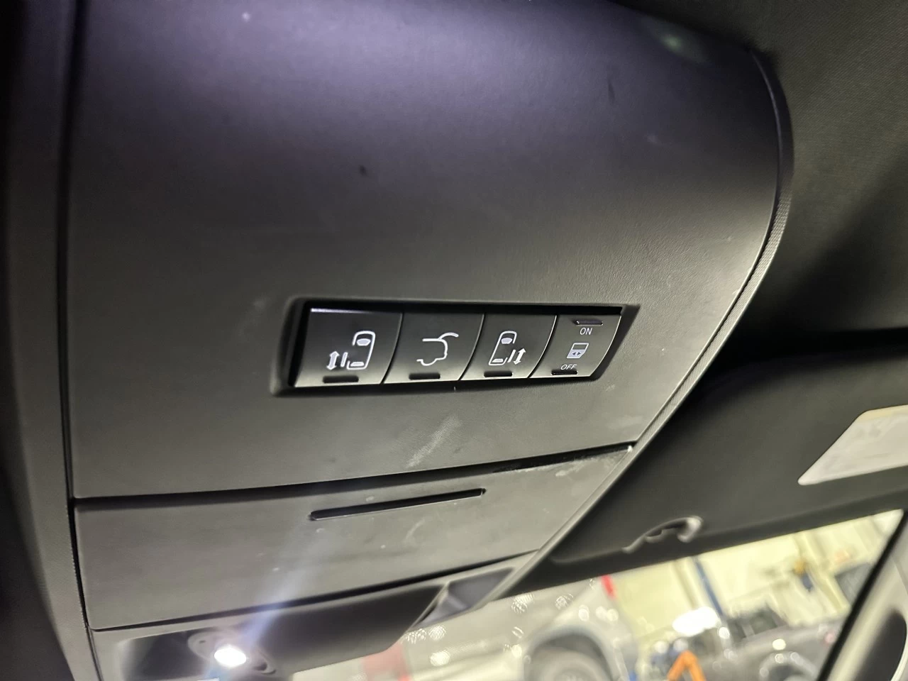 2020 Dodge Grand Caravan Premium Plus STOW N GO *DVD* Image principale