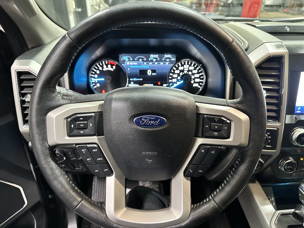 2019 Ford F-150 LARIAT 4X4 CREW FULL CUIR NAV Main Image