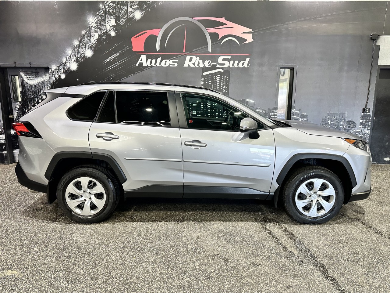 Toyota 2021 RAV4 LE AWD